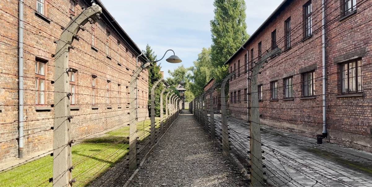 Garduri din sârmă ghimpată de la Auschwitz