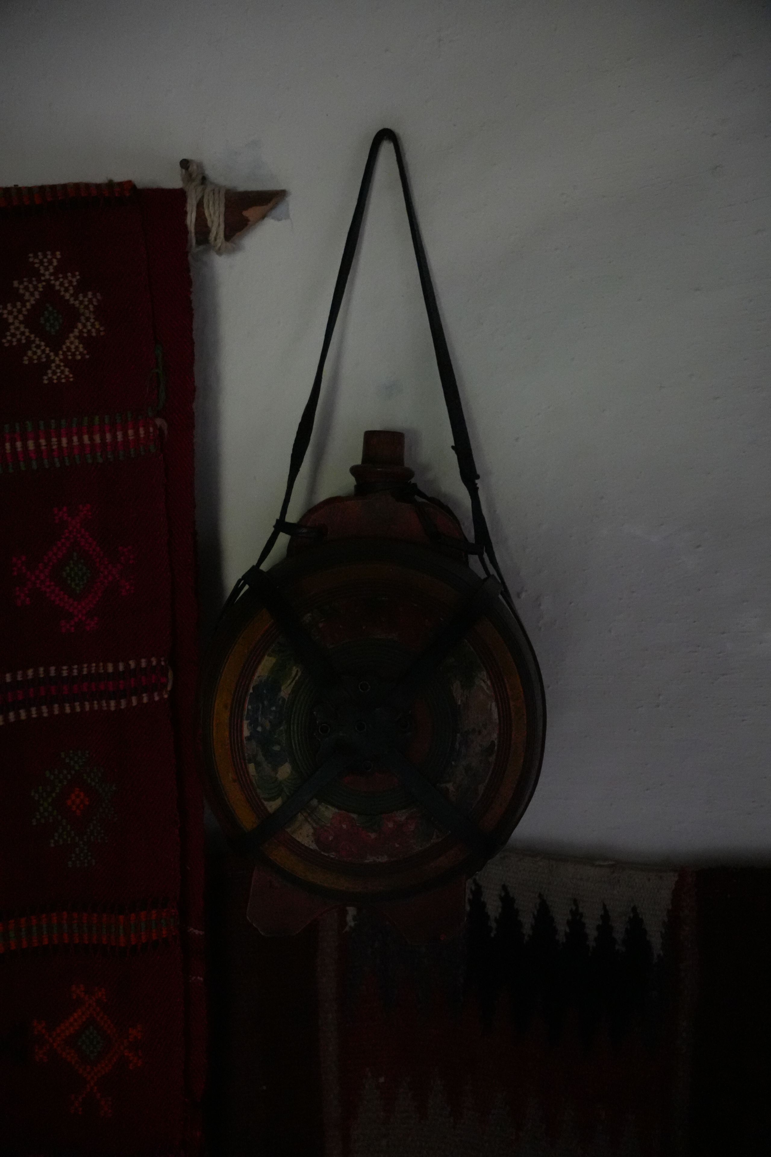 Interiorul casei lui Moș Ion Roată