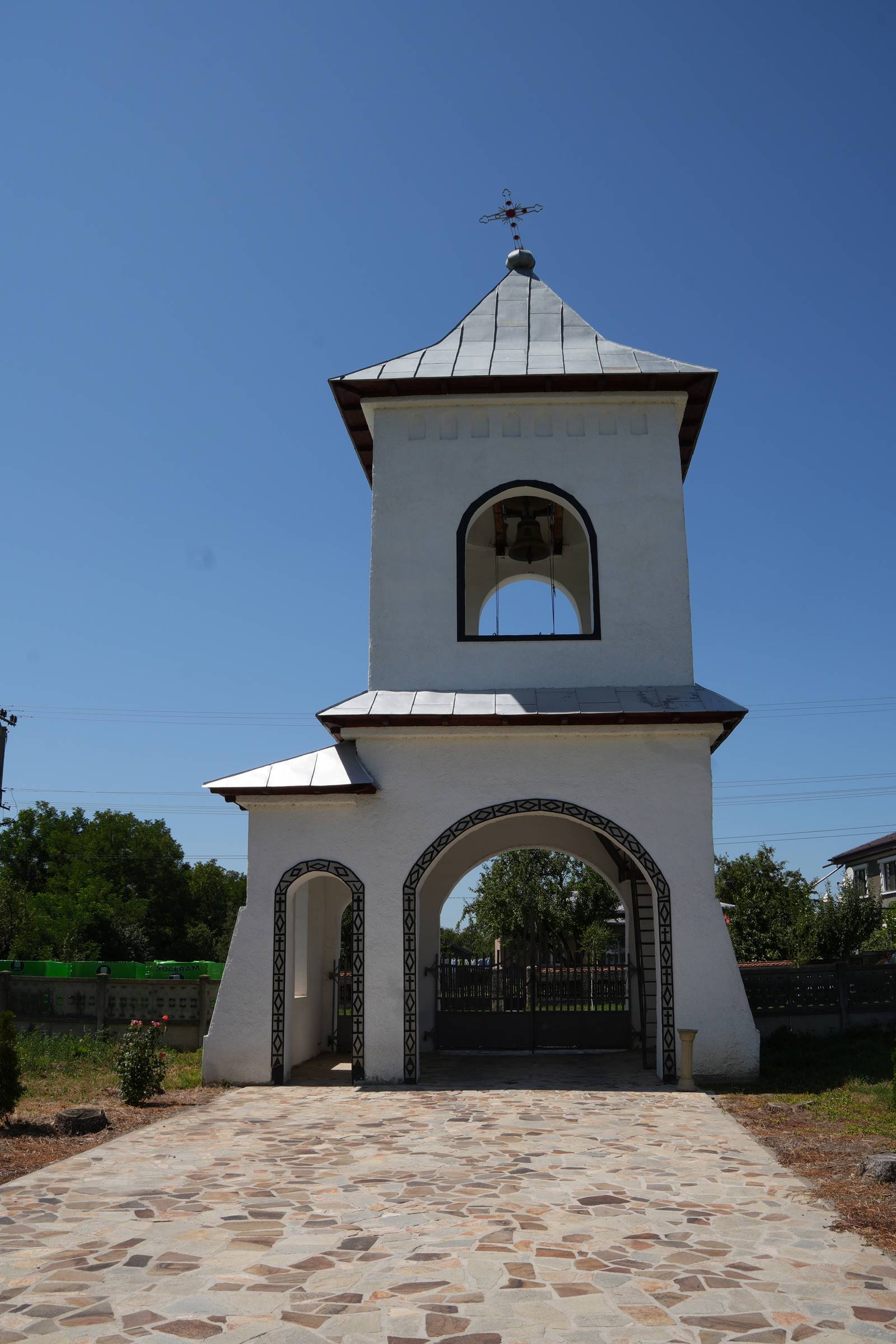 Turnul cu clopotniță (Biserica Adormirea Maicii Domnului din Ruginoasa)