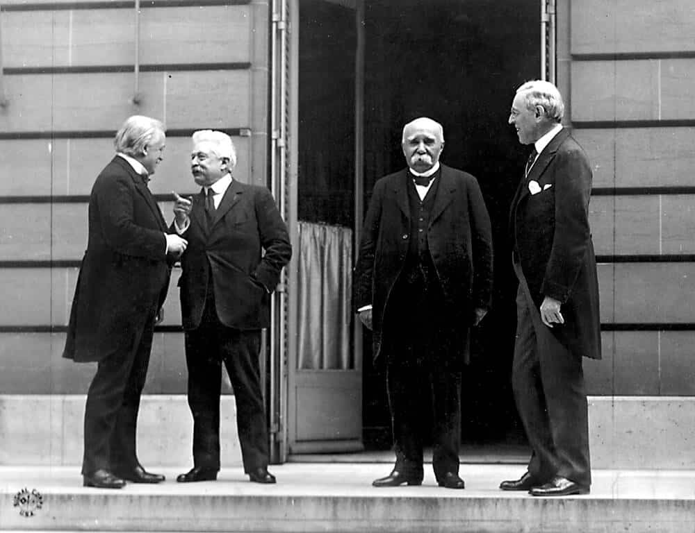 Cei patru mari: David Lloyd George, Vittorio Orlando, Georges Clemenceau și Woodrow Wilson