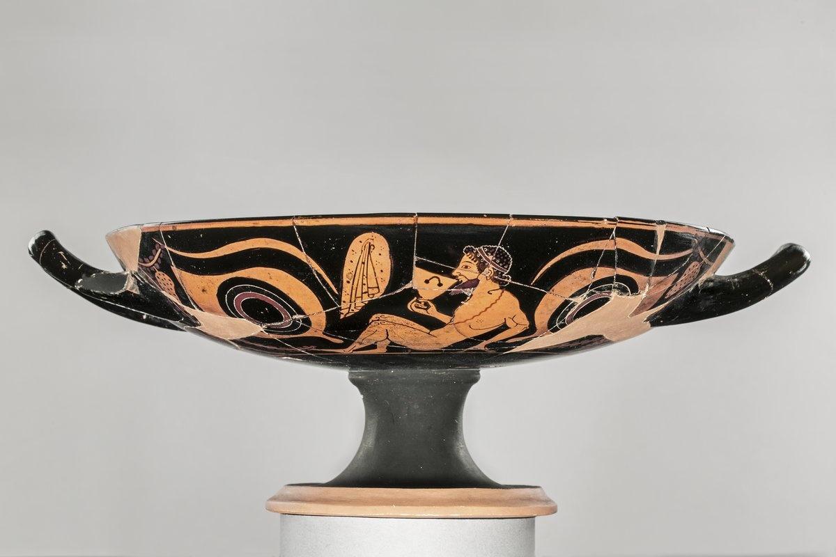 heavy brittle Slump Ceramica: între utilitate și artă ⋆ Ora de Istorie