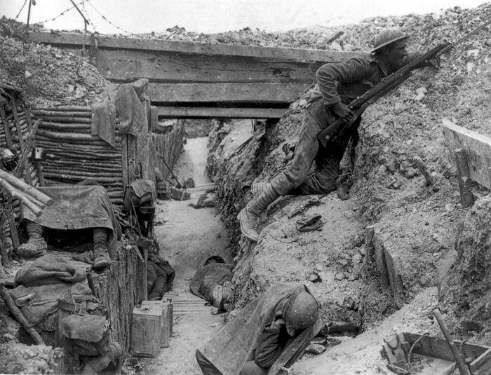 Tranșee în bătălia de pe Somme | sursa: iwm.org.uk
